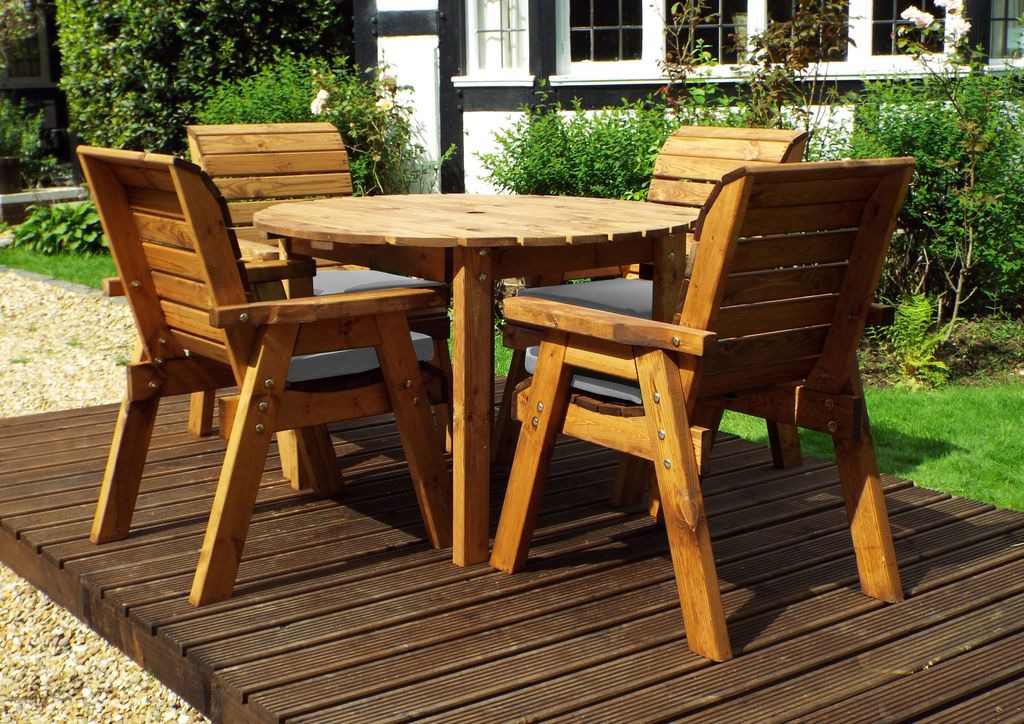Charles Taylor Trading Four Seater Round Table Set With Green Cushion Brown