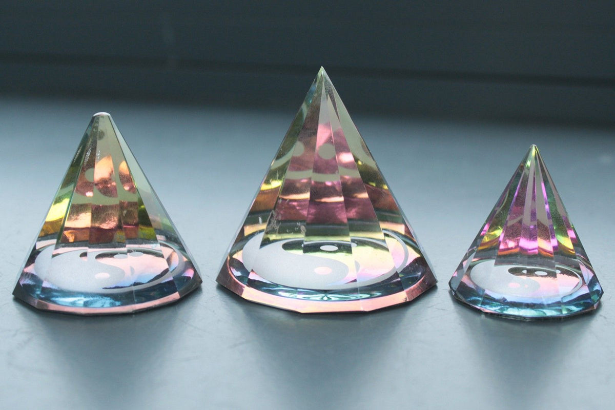 12 sided YinYang Pyramid 60 mm