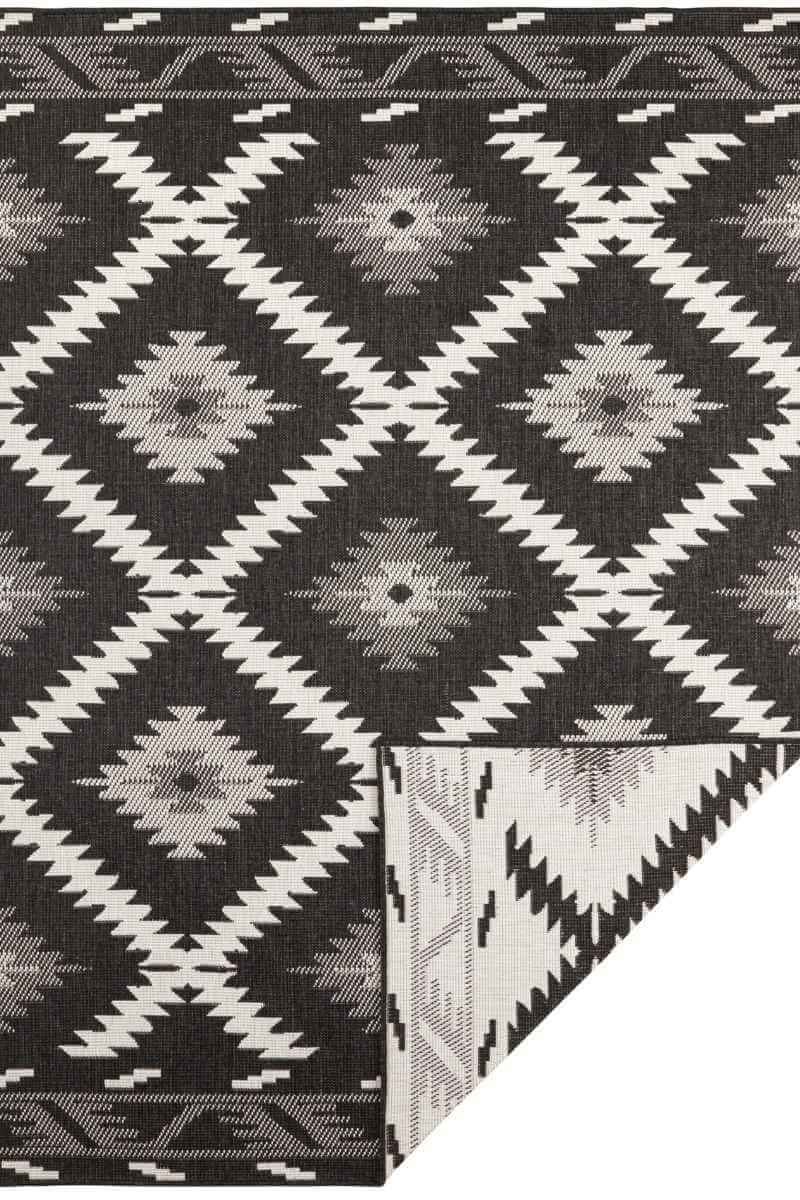 Malibu Reversible Indoor-Outdoor Rug Diamond Design