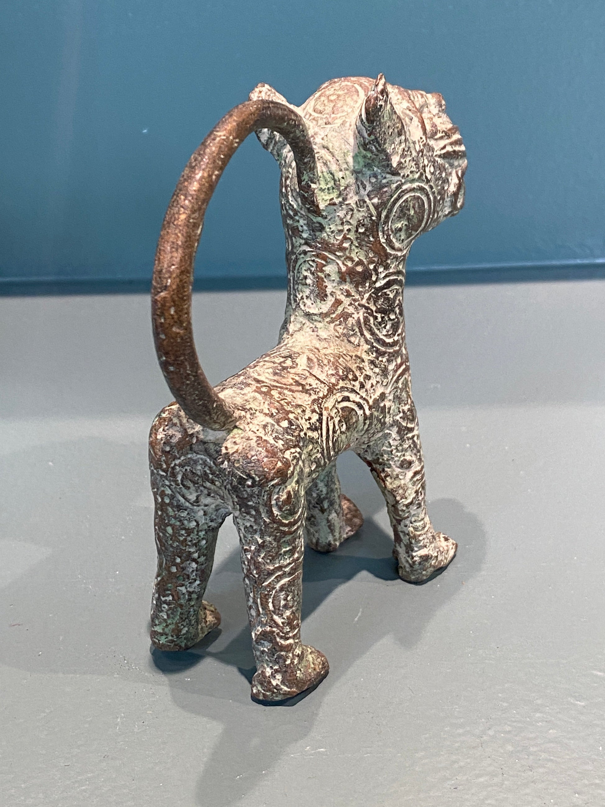 Benin Leopard sculpture - Bronze (56.08)
