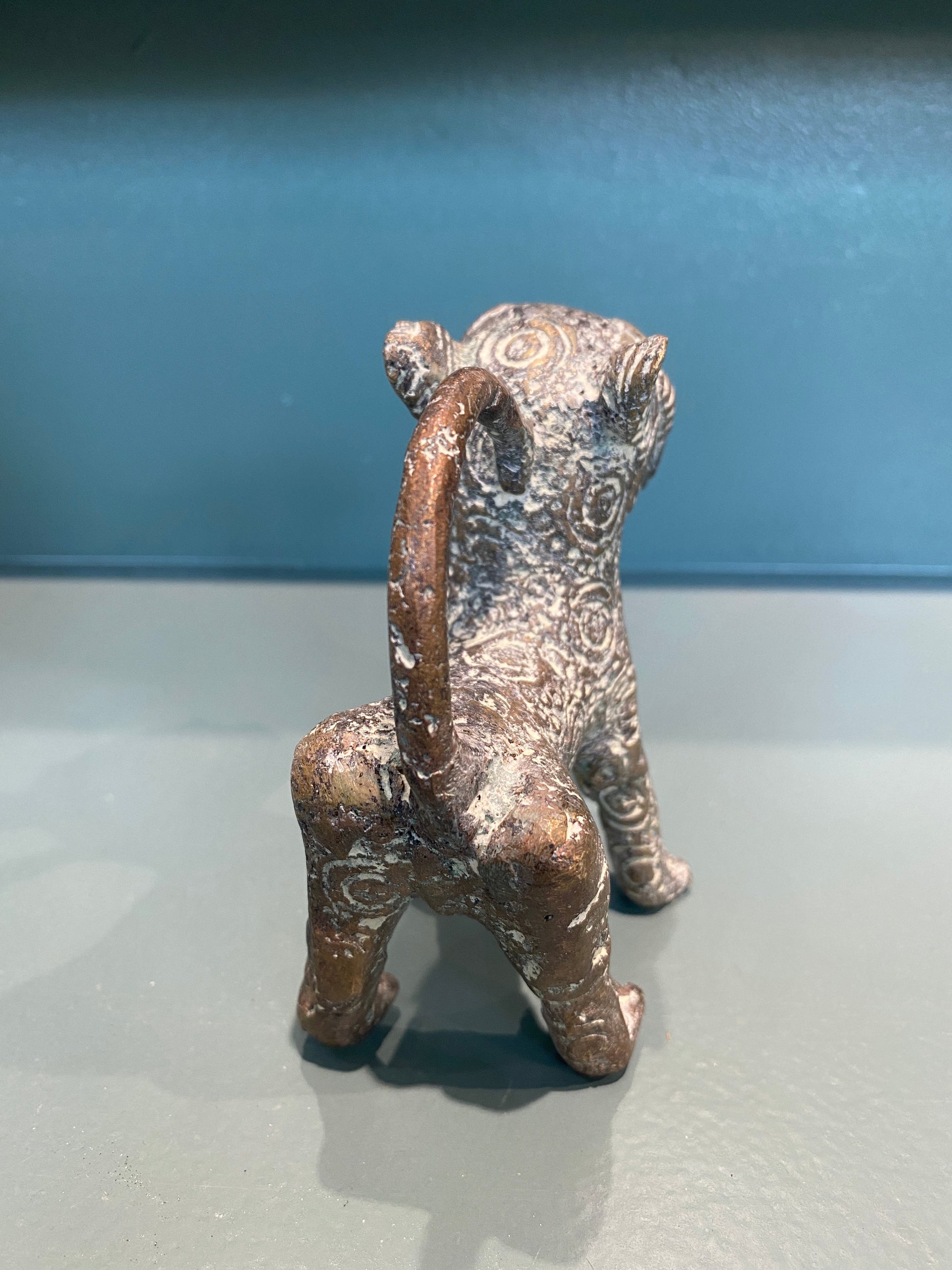 Benin Leopard sculpture - Bronze (56.05)