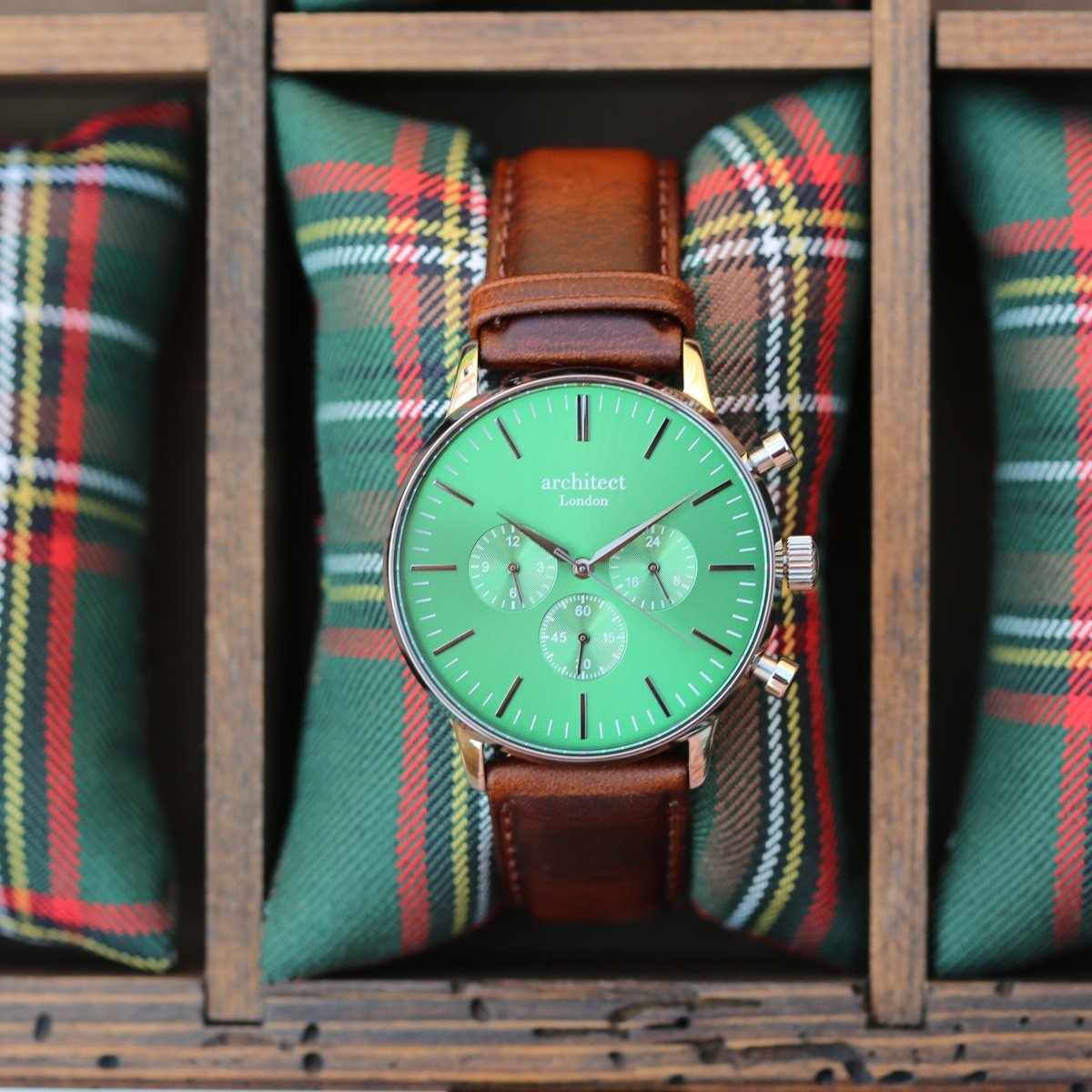 Men's Architect Motivator In Envy Green With Walnut Strap - Modern Font Engraving