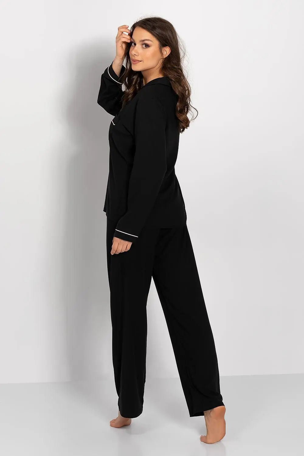 Momenti Per Me shirt and pants unbuttoned womens pajamas