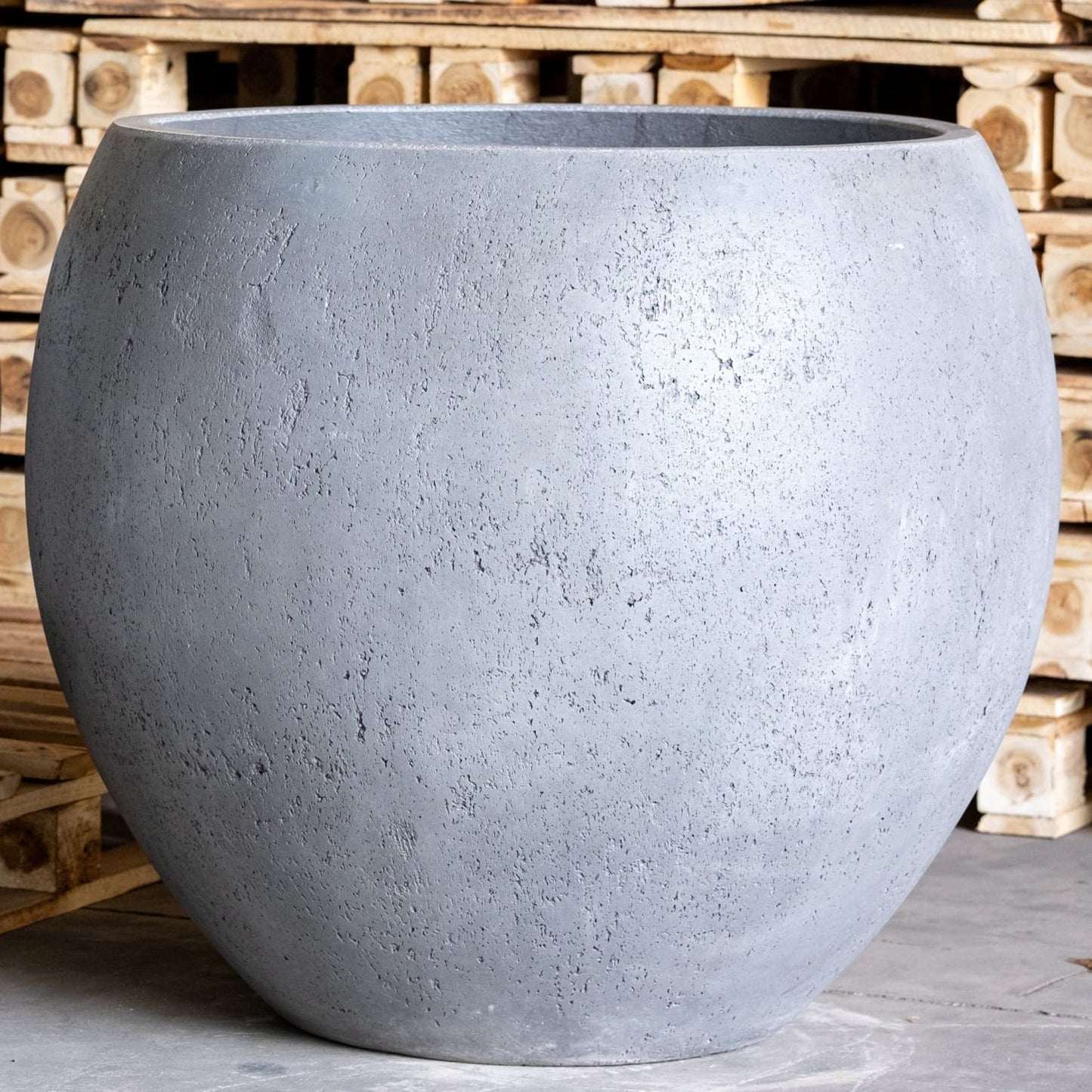Orbello | Onyx Dusk – 110cm XXL Concrete Sphere Planter – 686L Round Plant Pot