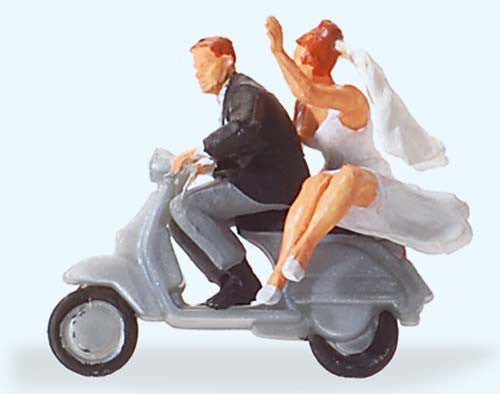 Wedding Couple on Vespa Terrarium Figures 28150