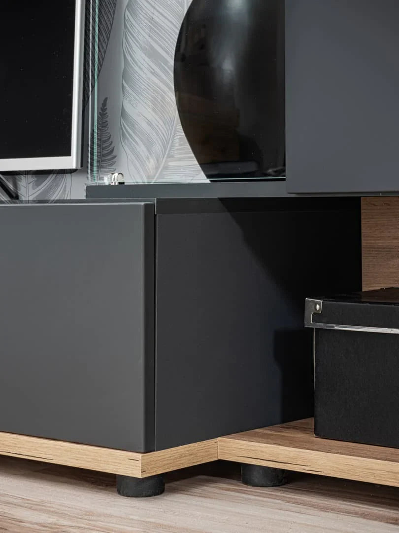 Silk II Entertainment Unit