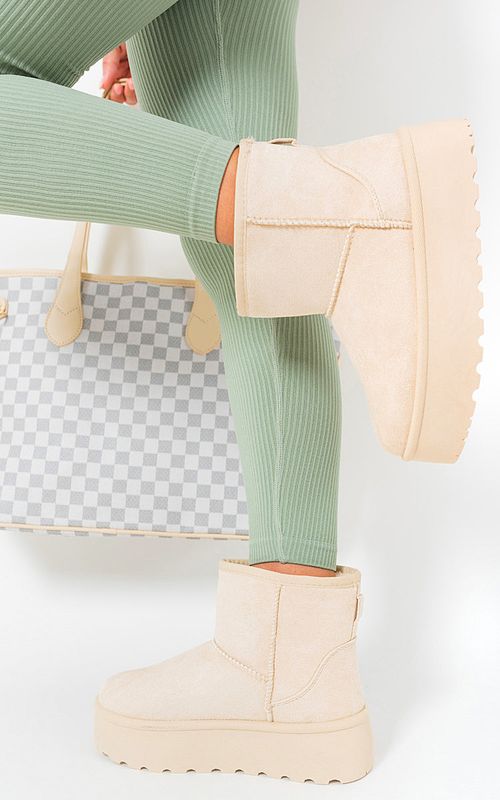 https://images.avasam.com/?w=500&url=https://avasamnew.s3.amazonaws.com/live//ikrush-martha-thick-heel-platform-boots-1691432854-DSC1532.jpg