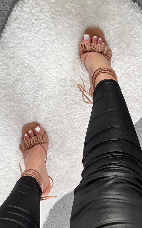 https://images.avasam.com/?w=500&url=https://avasamnew.s3.amazonaws.com/live//ikrush-zizi-strappy-mule-heels-1615290012image00113-1.jpg