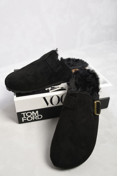 https://images.avasam.com/?w=500&url=https://avasamnew.s3.amazonaws.com/live//ikrush-camilla-suede-flip-flops-sandals-with-fur-1699028948-DSC7011.jpg