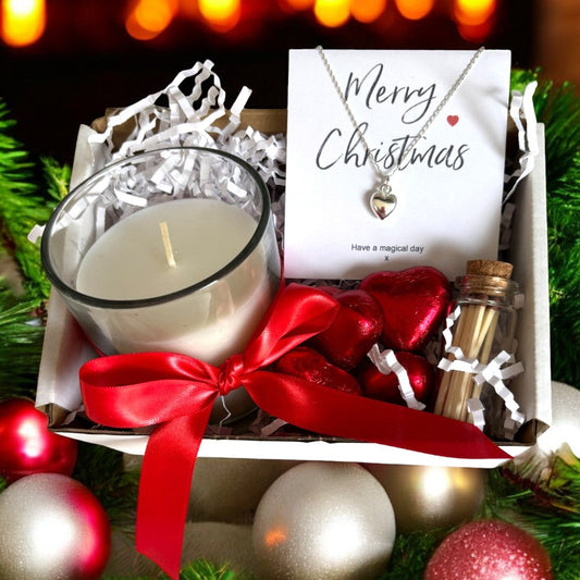 Aye Do Gifts Small Merry Christmas Gift Hamper - Silver Heart Necklace, Chocolates & Candle
