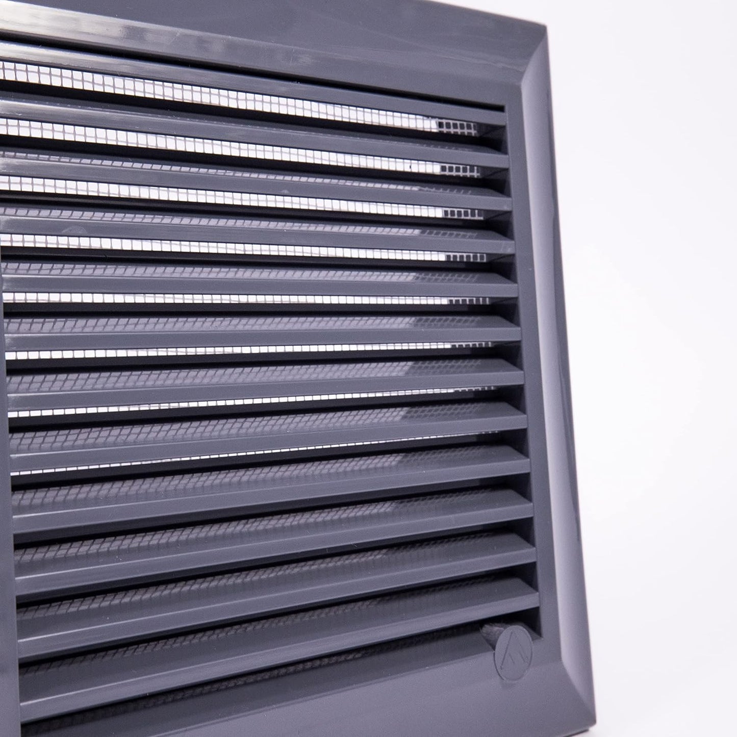 Louvre Vent Graphite Duo Smart 135G 135mm With Fly Mesh for Home and Garden Use