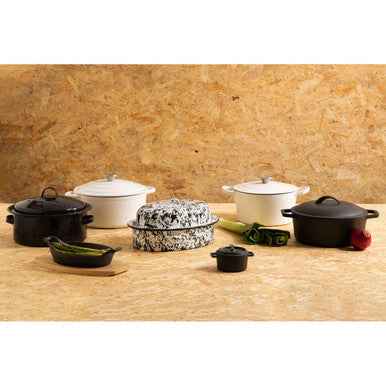 Hygge Large White Cast Iron Casserole Dish