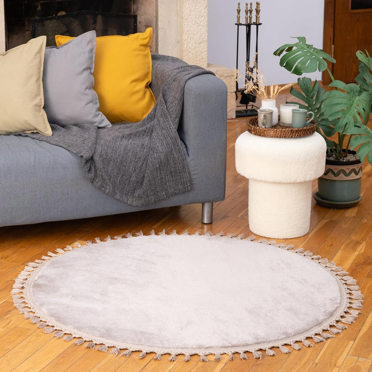 Circular Bedroom Rug Soft & Cozy 120cm - Fluffy, Anti-Slip, Beige