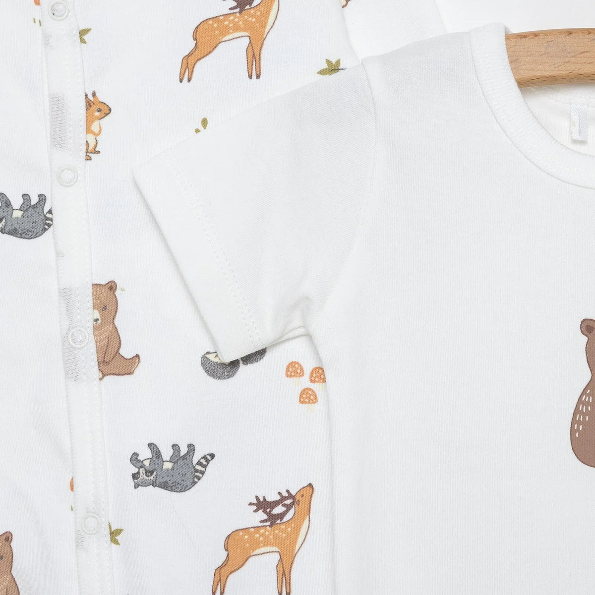 HelloBaby Bear Print 4 Piece Baby Hospital Bag Set (Newborn to 6 Months)