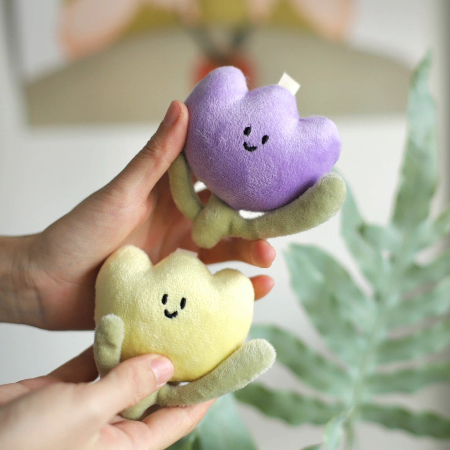 Daily White | Spring Tulip Bag Charm