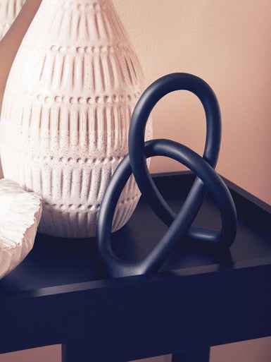 Broc Black Sculpture