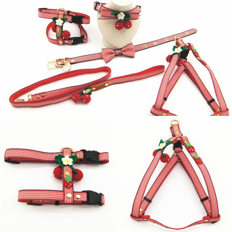 Knit strawberry pet traction set