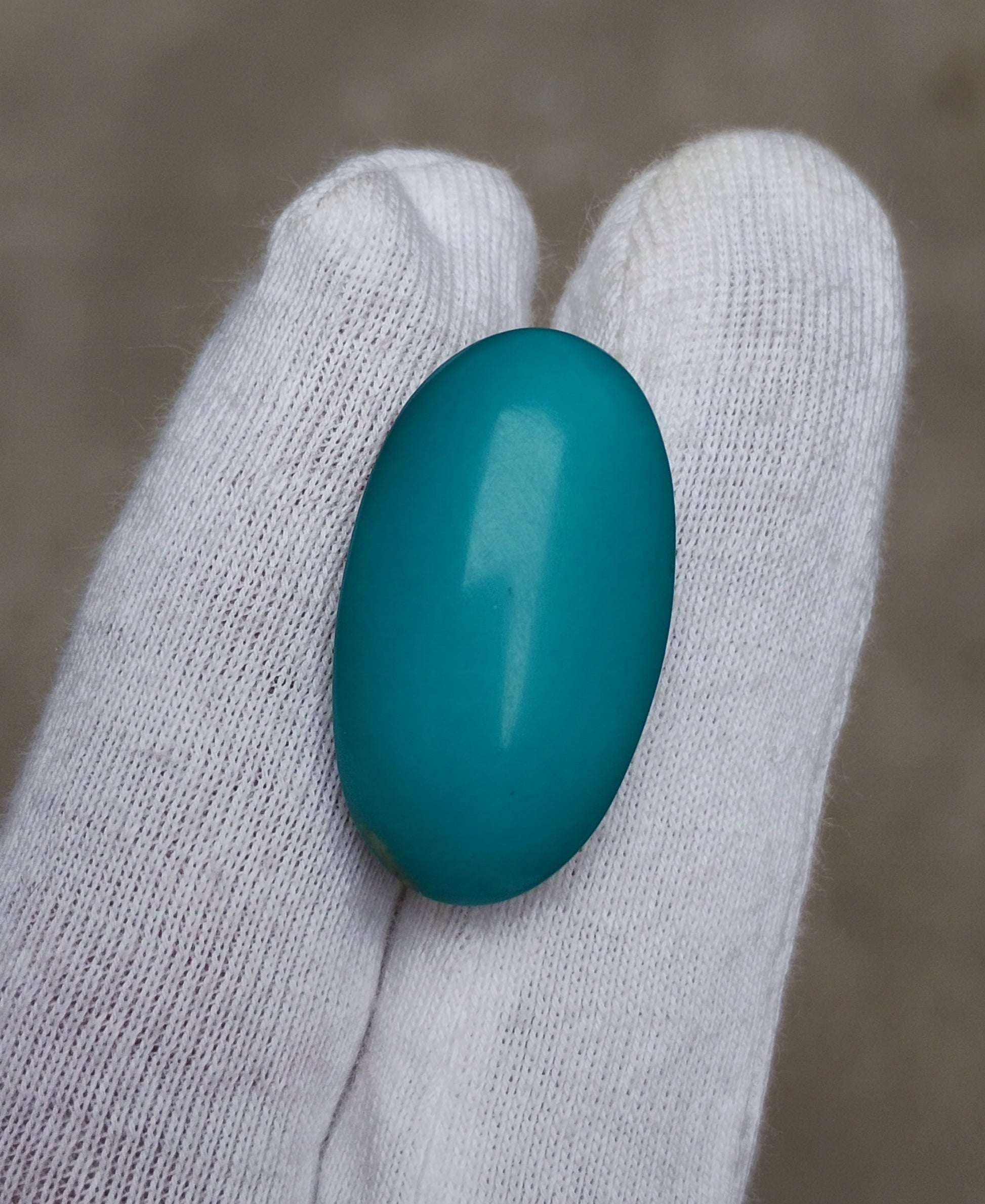 19ct - Turquoise Cabochon 15x25mm