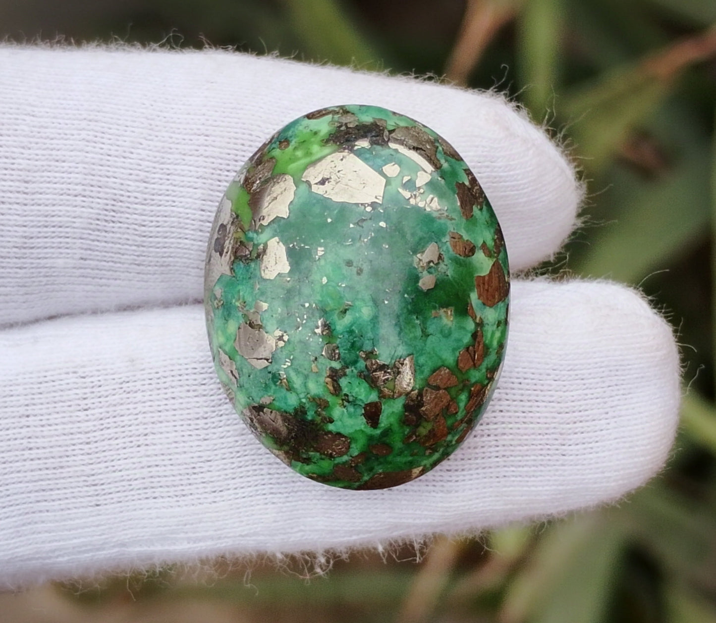 52.8ct Green Turquoise with Pyrite, Natural Feroza Stone Dimension 20x25x11mm