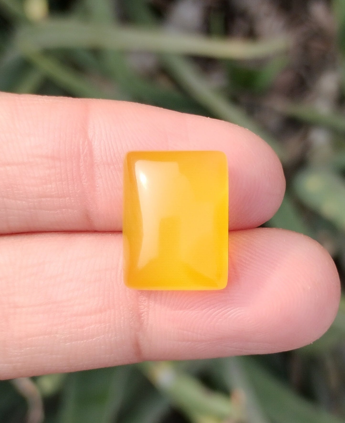 12.6ct Natural Carnelian Gemstone- Yellow Aqeeq- 12x16mm