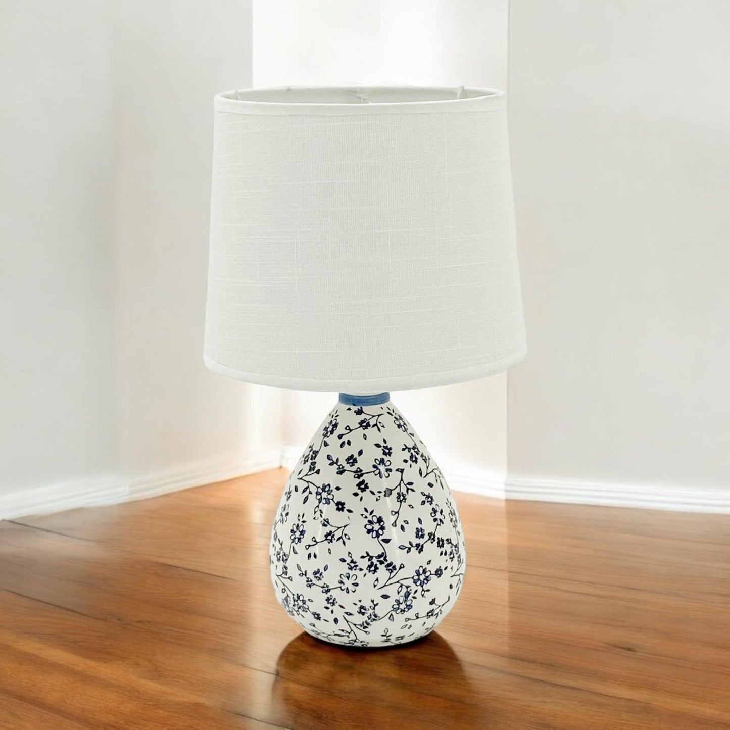 37CM LAMP AND SHADE