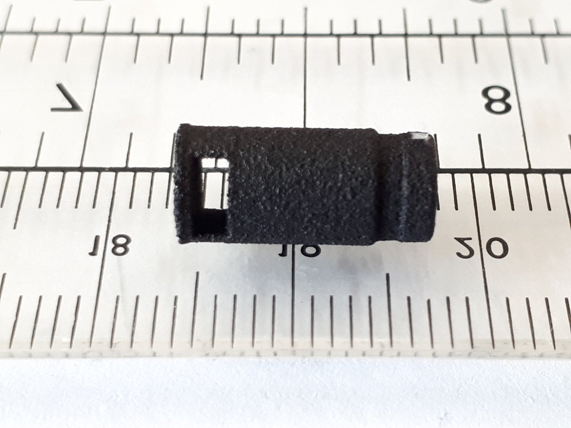 1:76th round litter bins