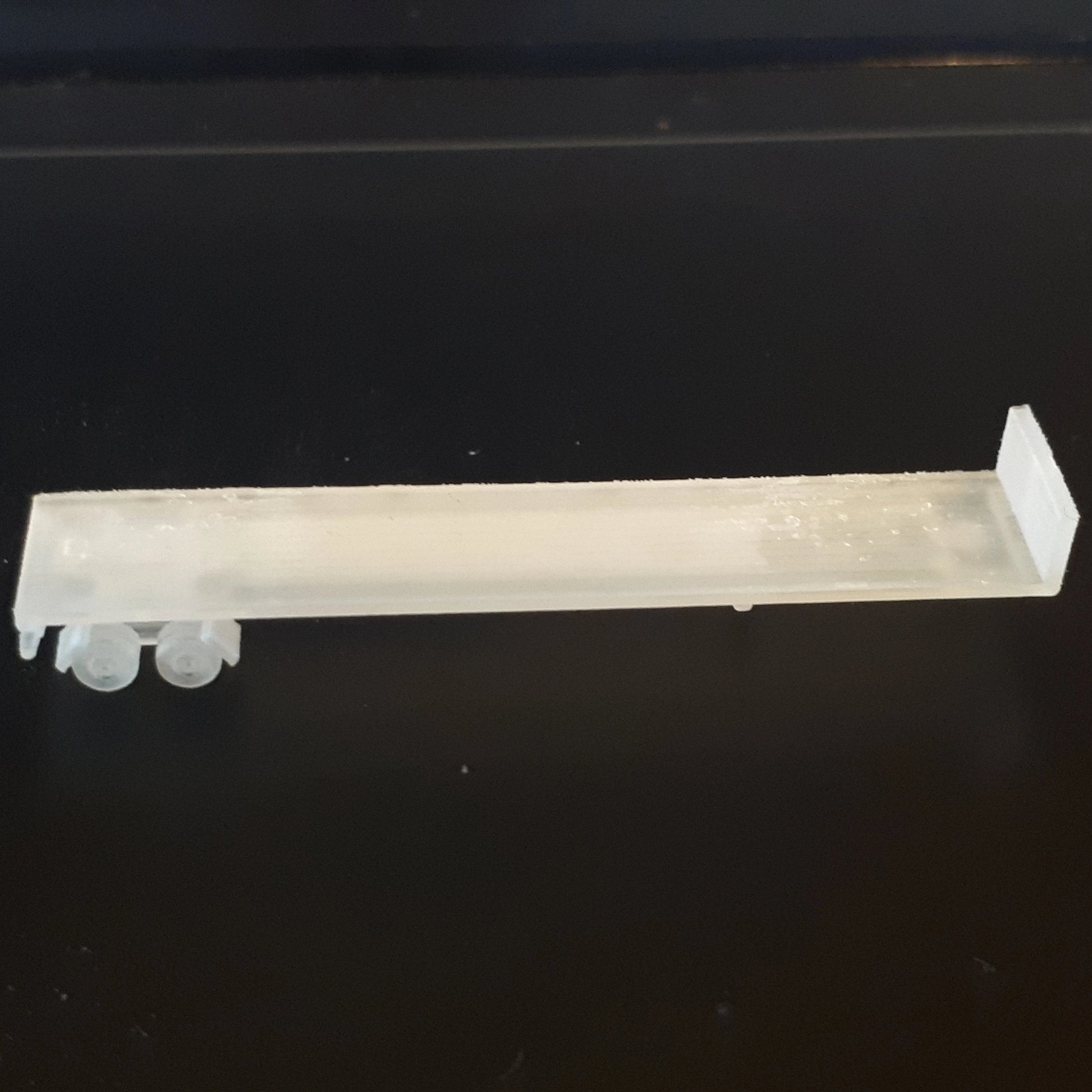 6mm (1:285) 48 foot flat bed trailer