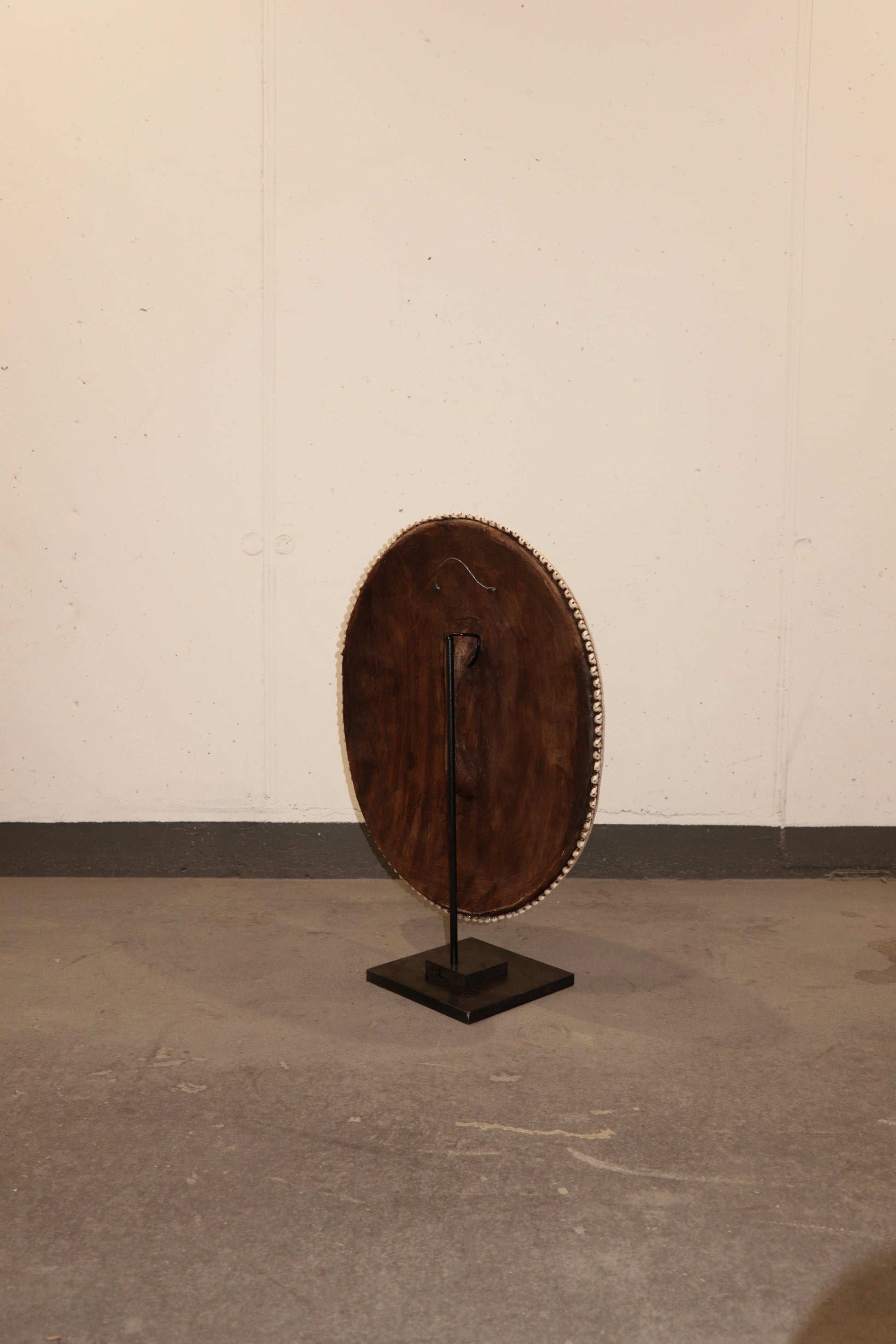 Cameroon Beaded Shield - L - 54cm Black & White 02