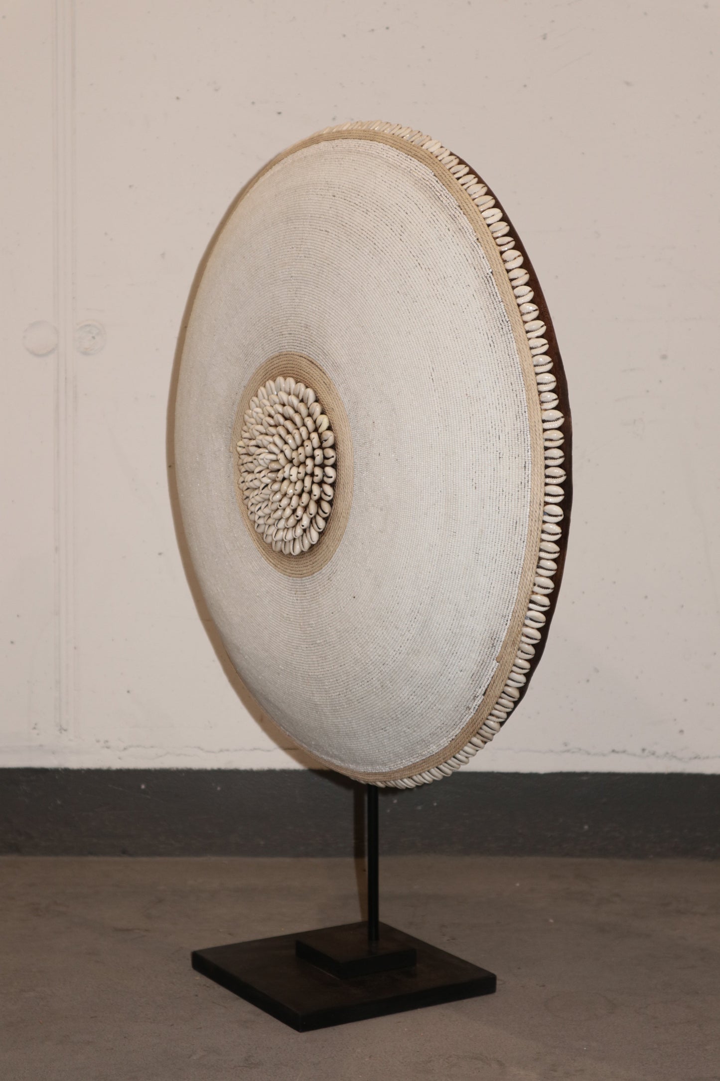 Cameroon Beaded Shield - L - 54cm White 08