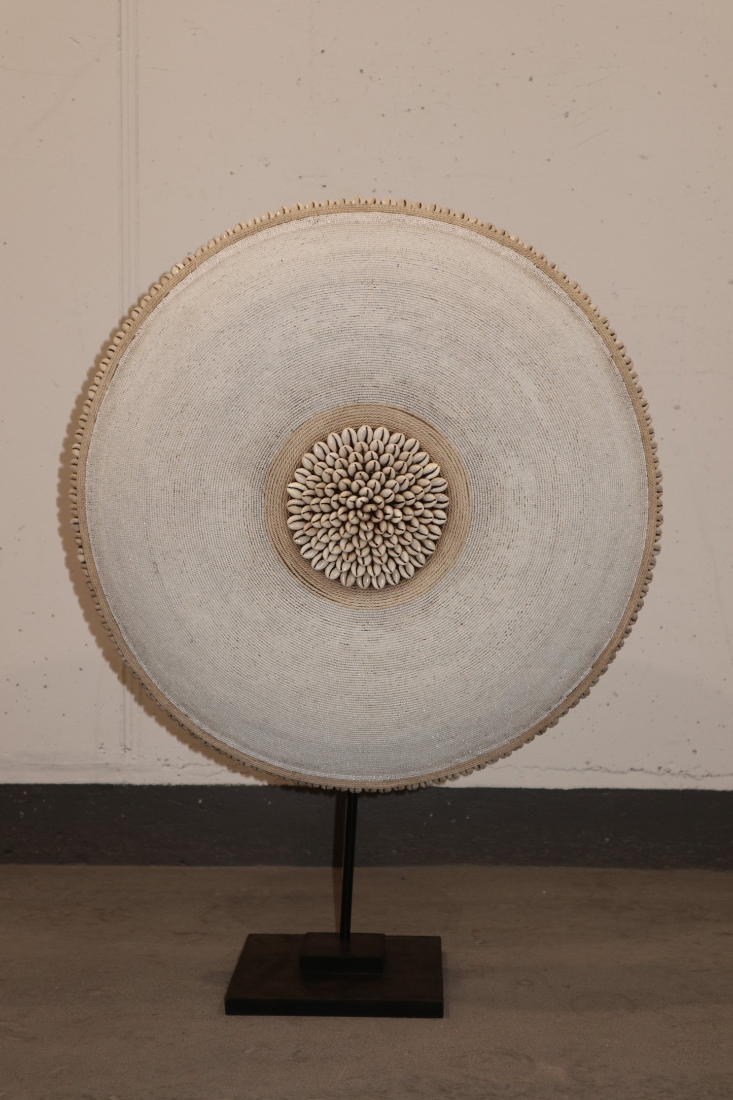 Cameroon Beaded Shield - L - 54cm White 08