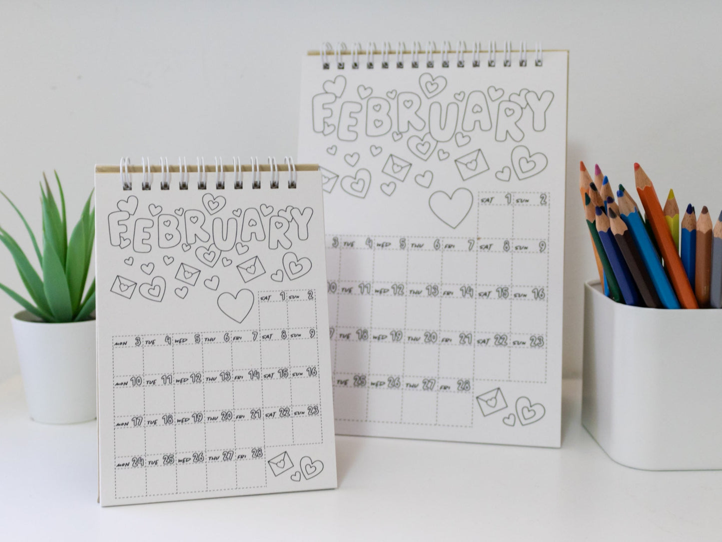 2026 Colouring Desk Calendar with Journal Prompts