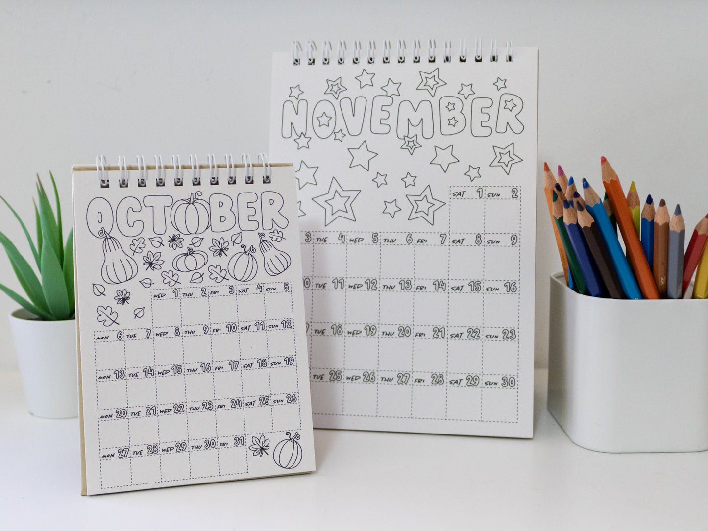 2026 Colouring Desk Calendar with Journal Prompts