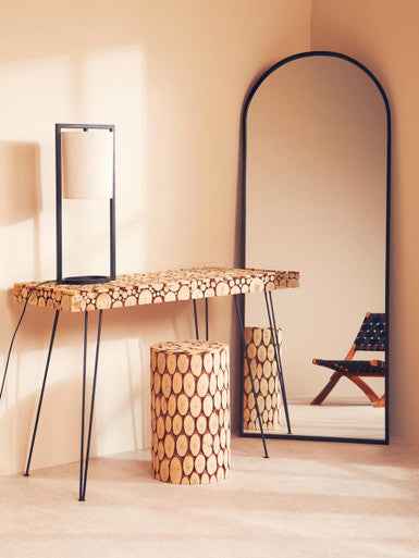 Lacuna Stool