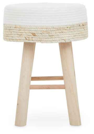 Lentigo Natural And White Stool