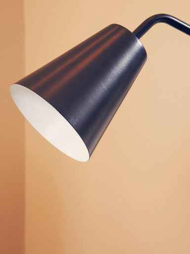 Shaina Black Metal Modern Desk Lamp