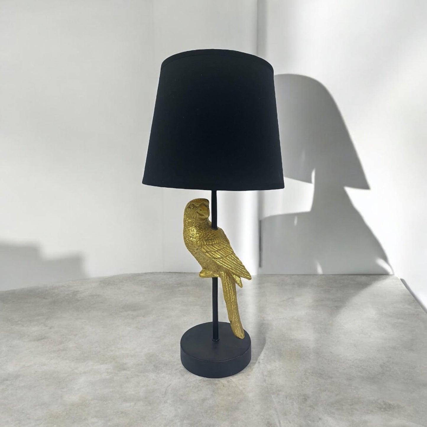 47X22X22M TABLE LAMP 9" BLACK SHADE