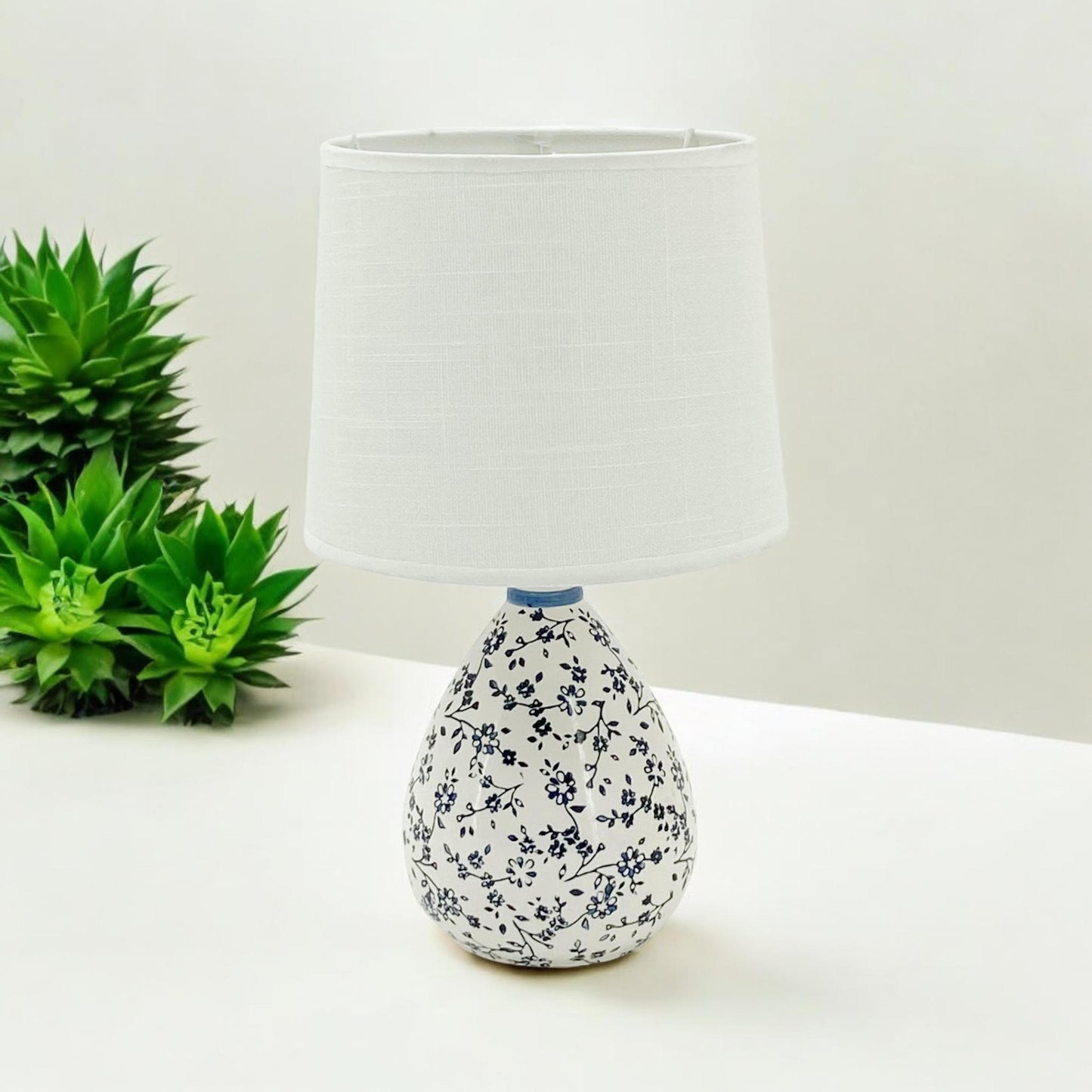 37CM LAMP AND SHADE