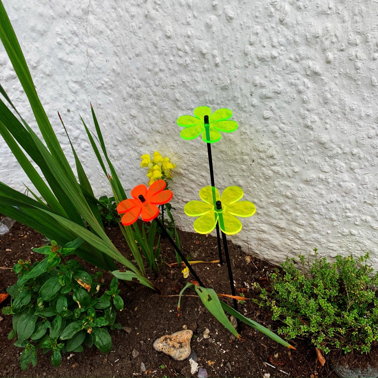Garden Décor Ornaments Set of 3 'Daisies'