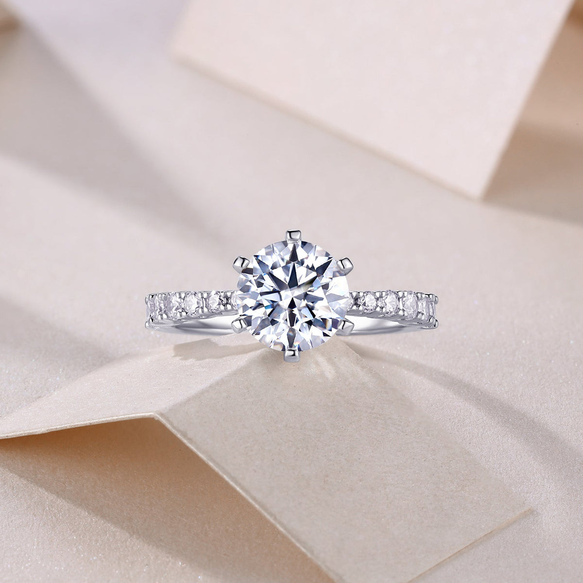 Goddess's Blessing - A Wedding Ring Set With 2-carat Top-quality Moissanite S925 Silver And Platinum-plated Diamond. The Ring Can Be Inspected With A Diamond Pen