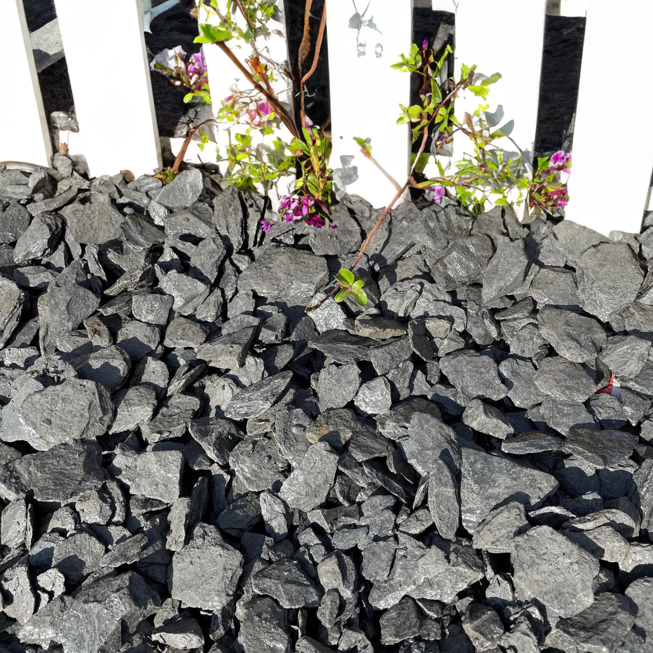40mm Graphite Grey Slate Chippings
