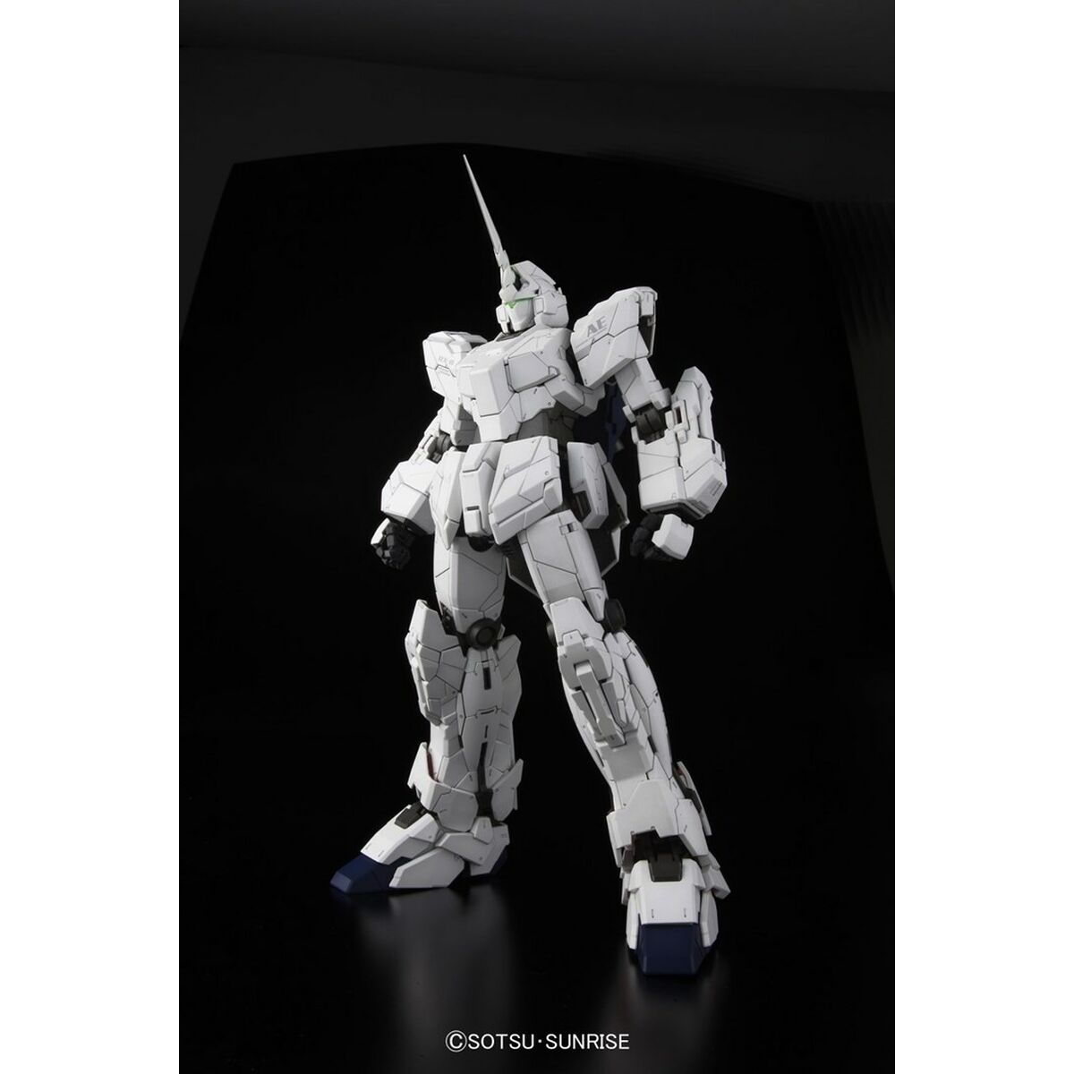 Action Figure Bandai PG 1/60 UNICORN GUNDAM Animation and anime (Japanese animation)