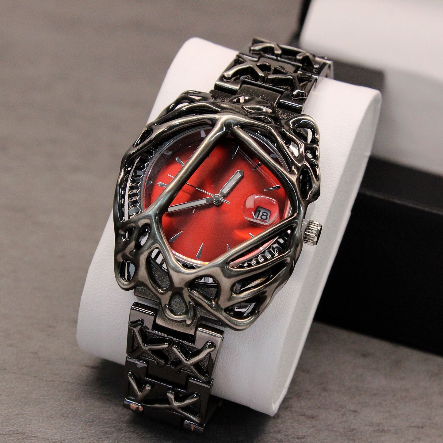 European And American Special-shaped Advanced Special-interest Design Watch