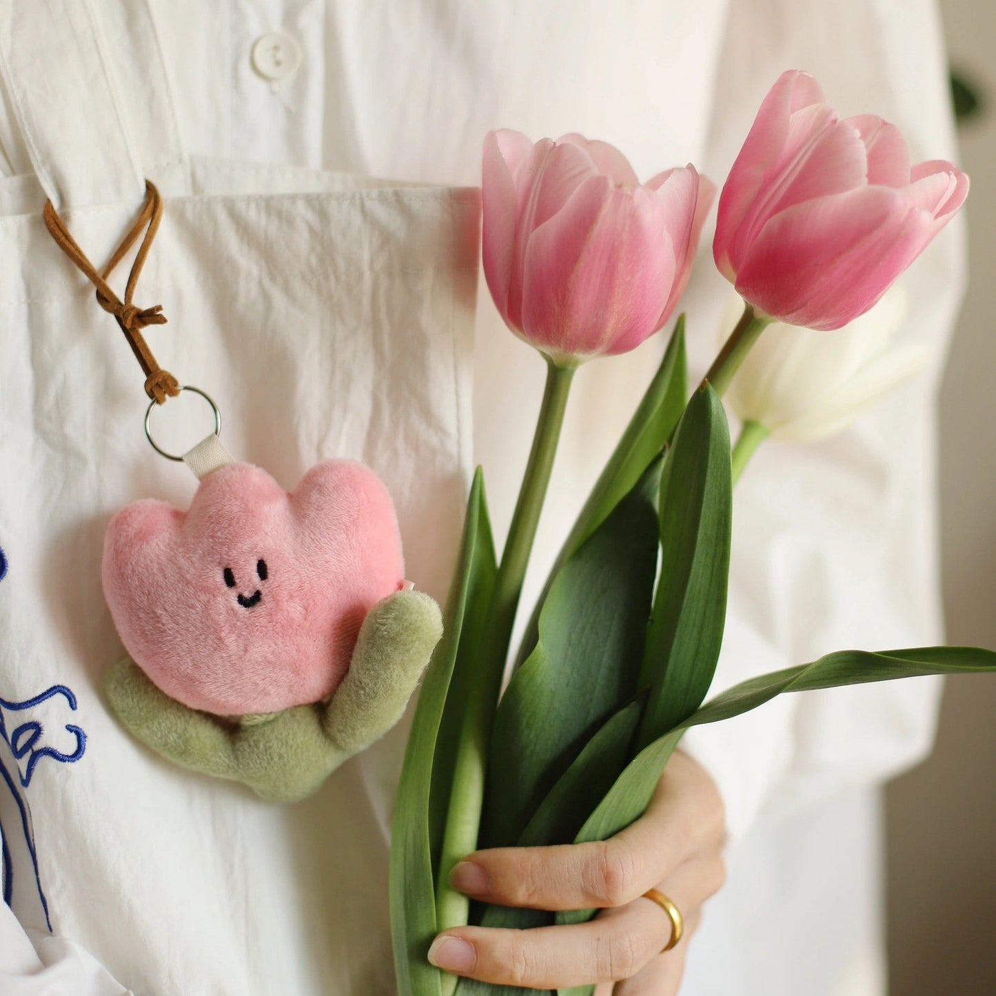 Daily White | Spring Tulip Bag Charm