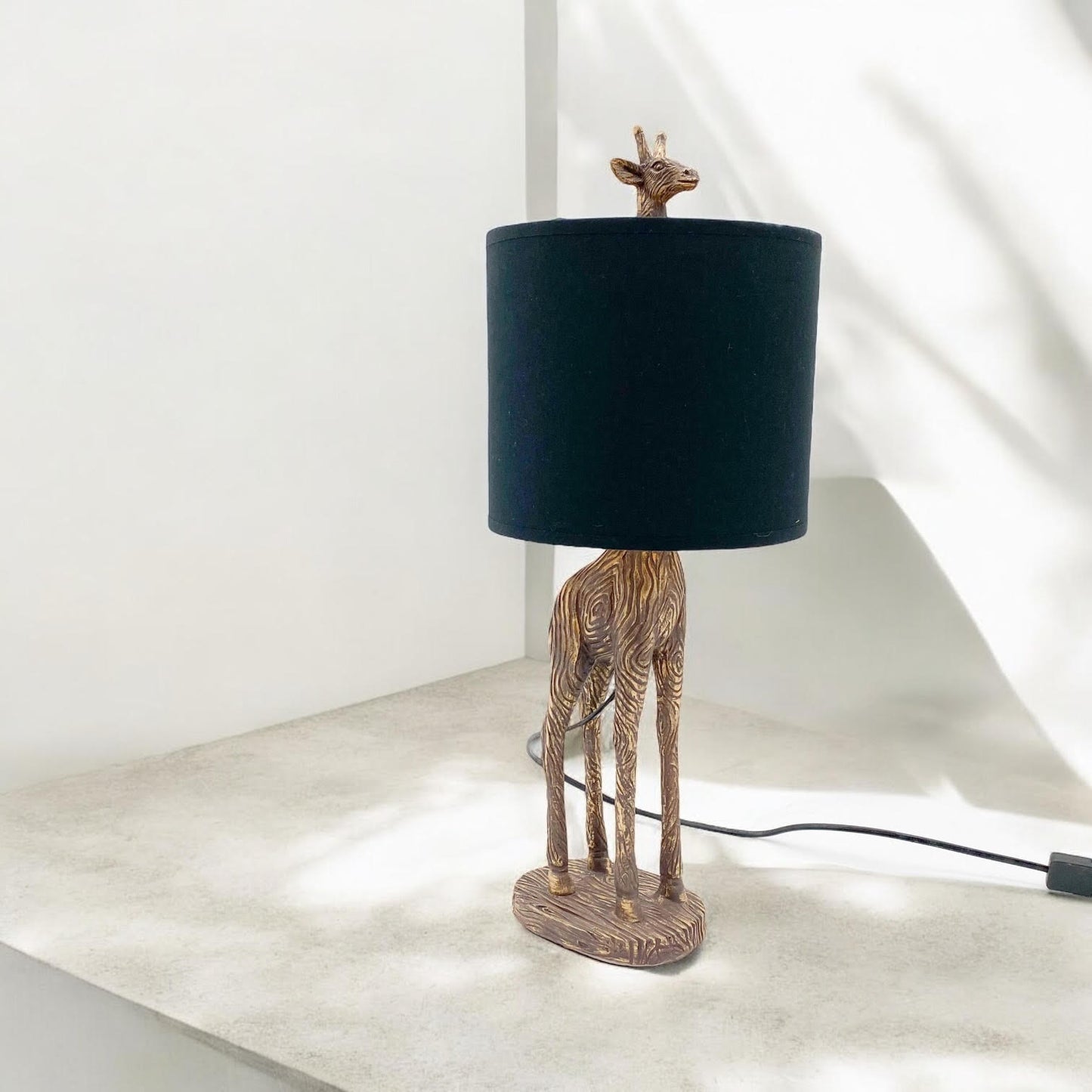 52X20X20CM TABLE LAMP 8" BLACK SHADE