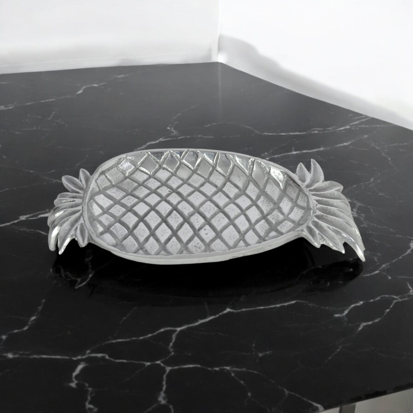 33CM NICKEL PLATED PINEAPPLE SERVING TRAY