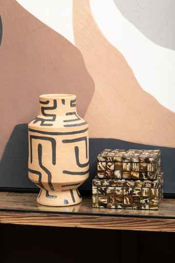 Branna Large Natural Shell Detail Box