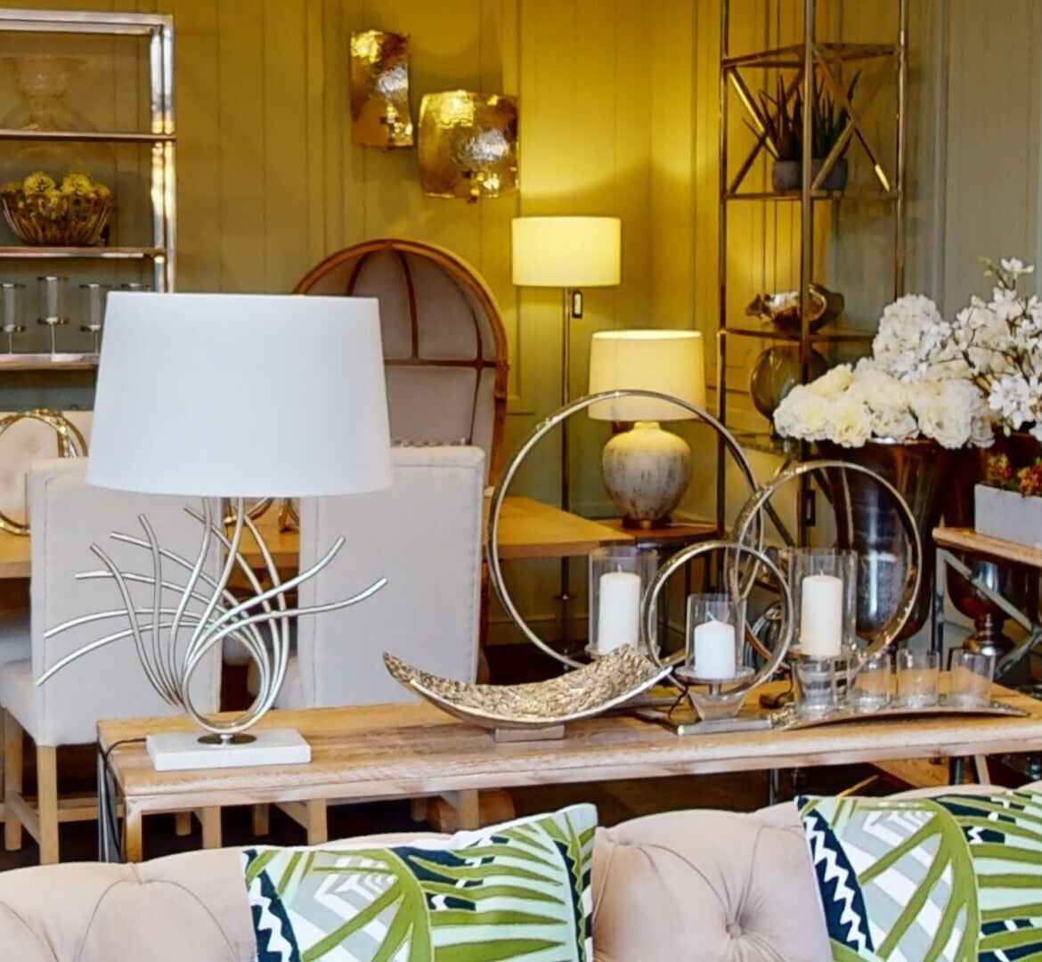 Akola Curved 4 Tealight Holder in Silver