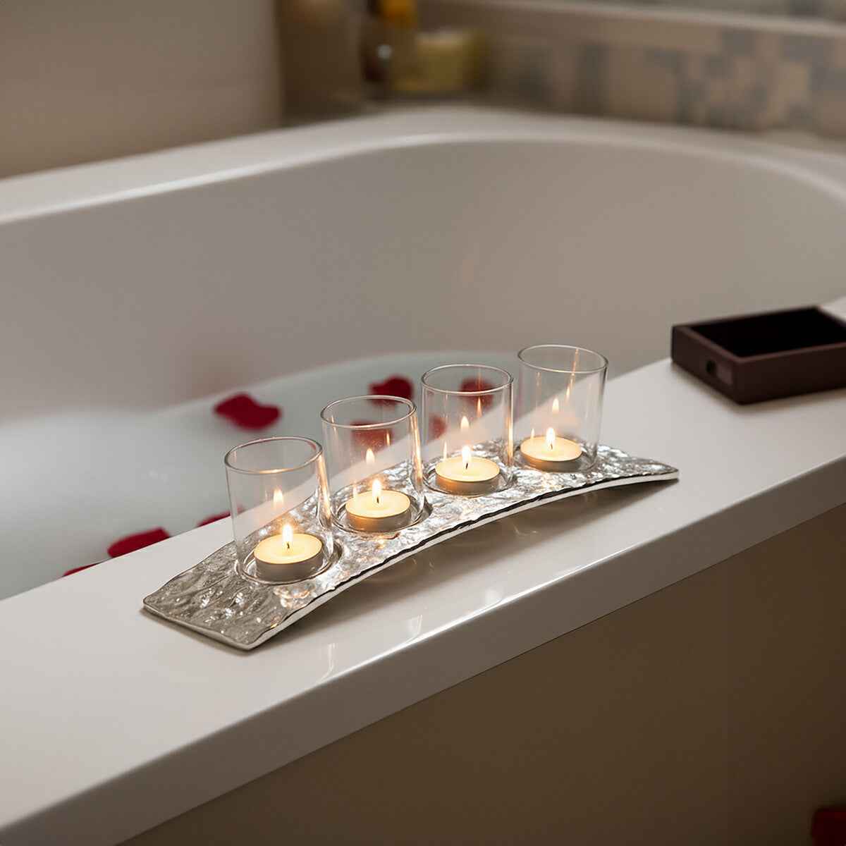 Akola Curved 4 Tealight Holder in Silver