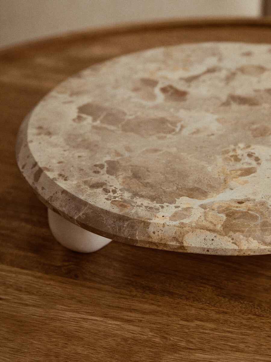 Santino Chocolate Marble Riser