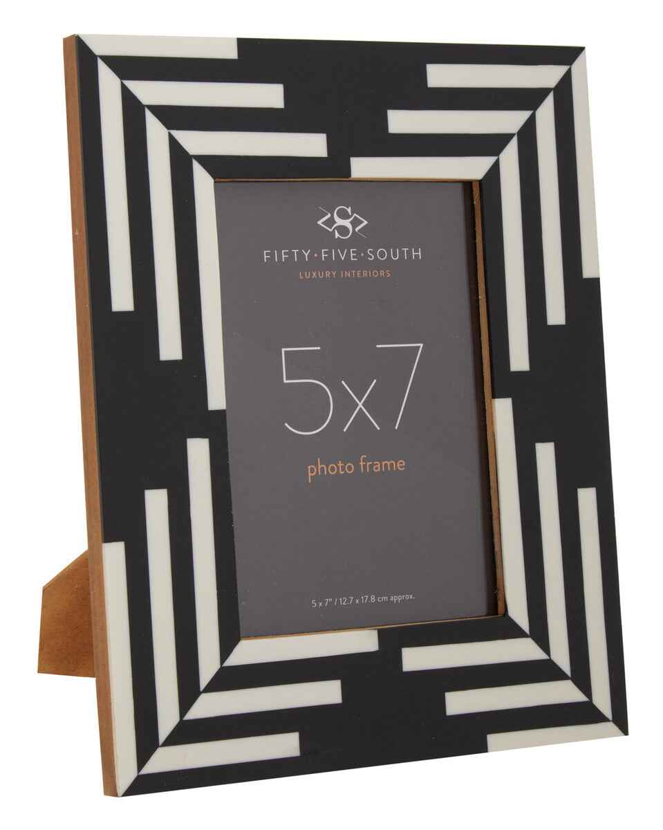 Donato 5In X 7In Black And White Stripe Photo Frame
